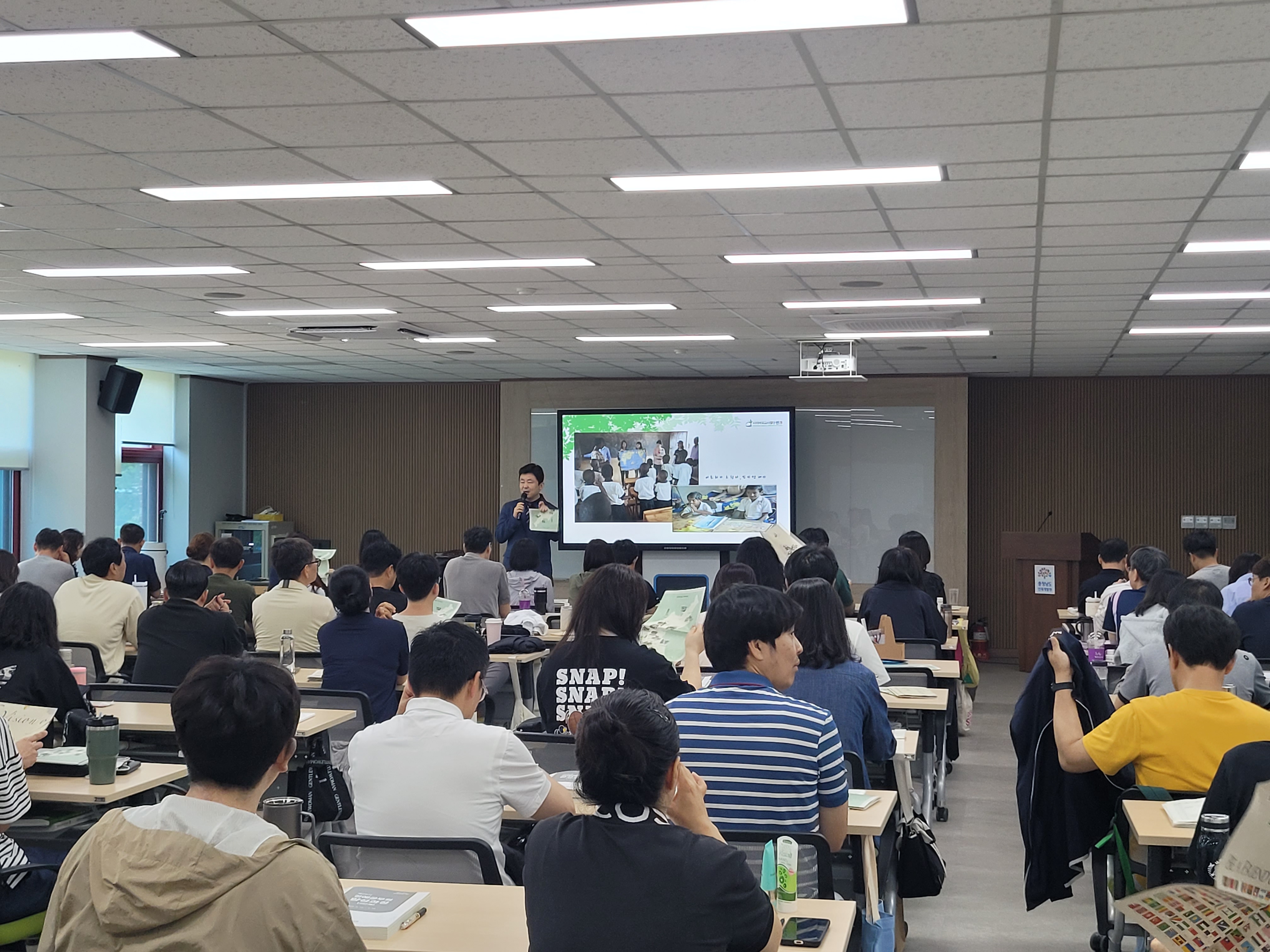 정예공무원 대상 ‘글로벌 한국문화 홍보전략’ 특강 실시 (독도 관련 왜곡 바로잡기와 국제 홍보 전략 강조)